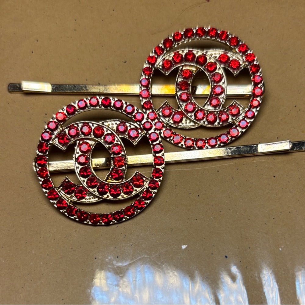 New Luxurious Gold and Red Crystal Hair Clips - Picture 4 of 7